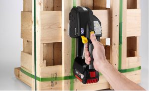 MB820 batterijhandgereedschap 16-19 mm (5/8" tot 3/4") banderolleergereedschap voor PET- en PP-band met batterij en oplader